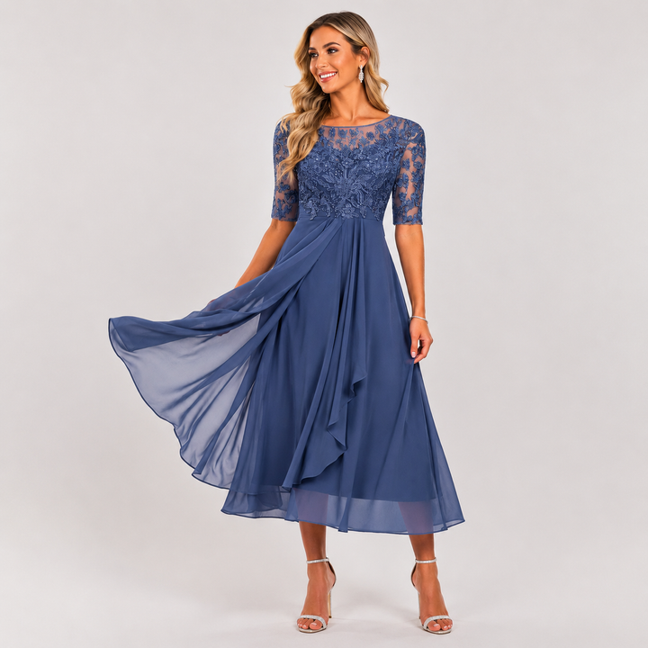 Zaria – The Flattering Lace Midi Dress