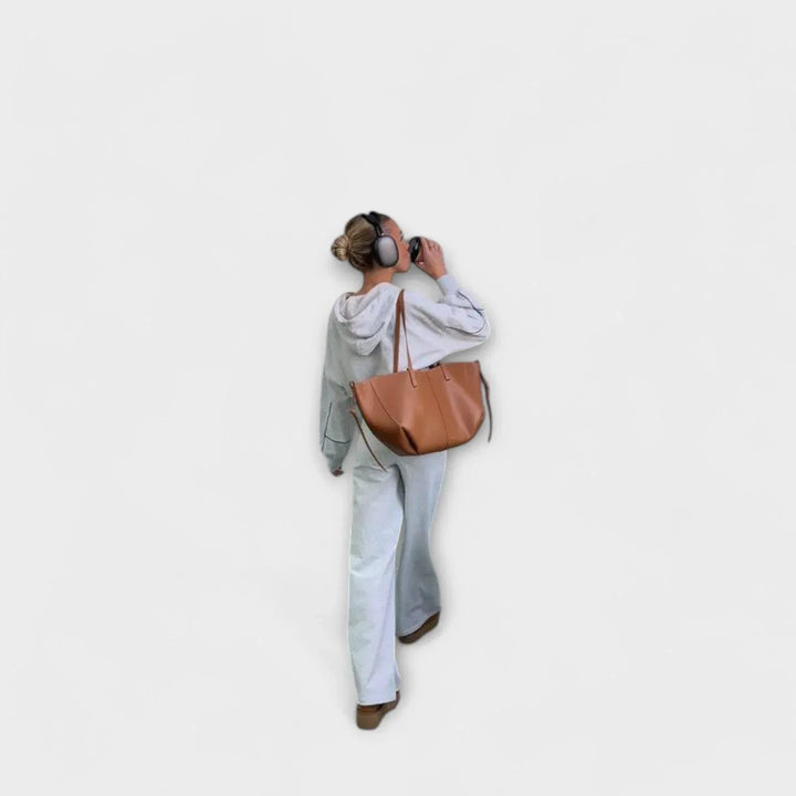 Clara – Vintage Tote Bag